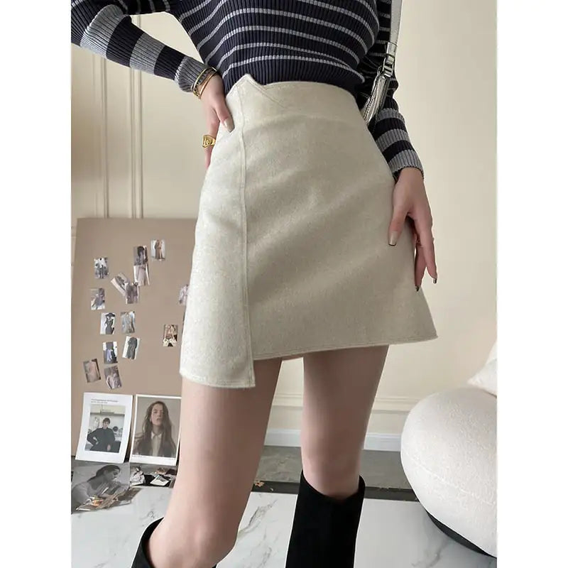Small Wool Short Skirt