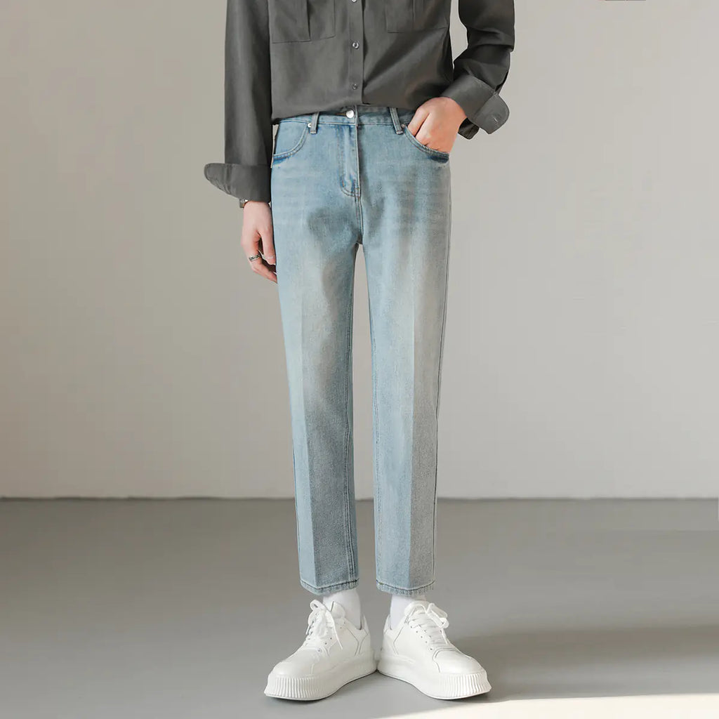 Versatile Casual Cropped Jeans