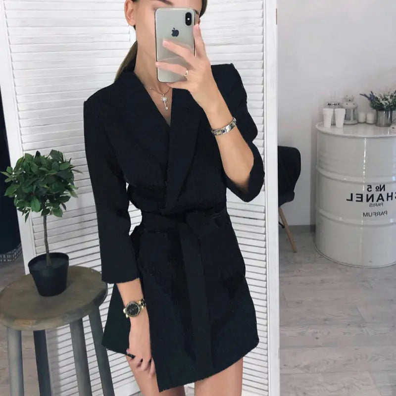 Chic Short Dress with Suit Collar and Belt